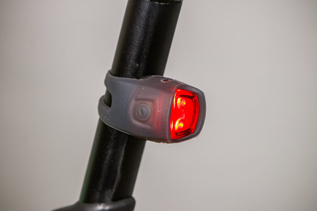 2021 Giant Numen Mini Light Combo – rear.jpg