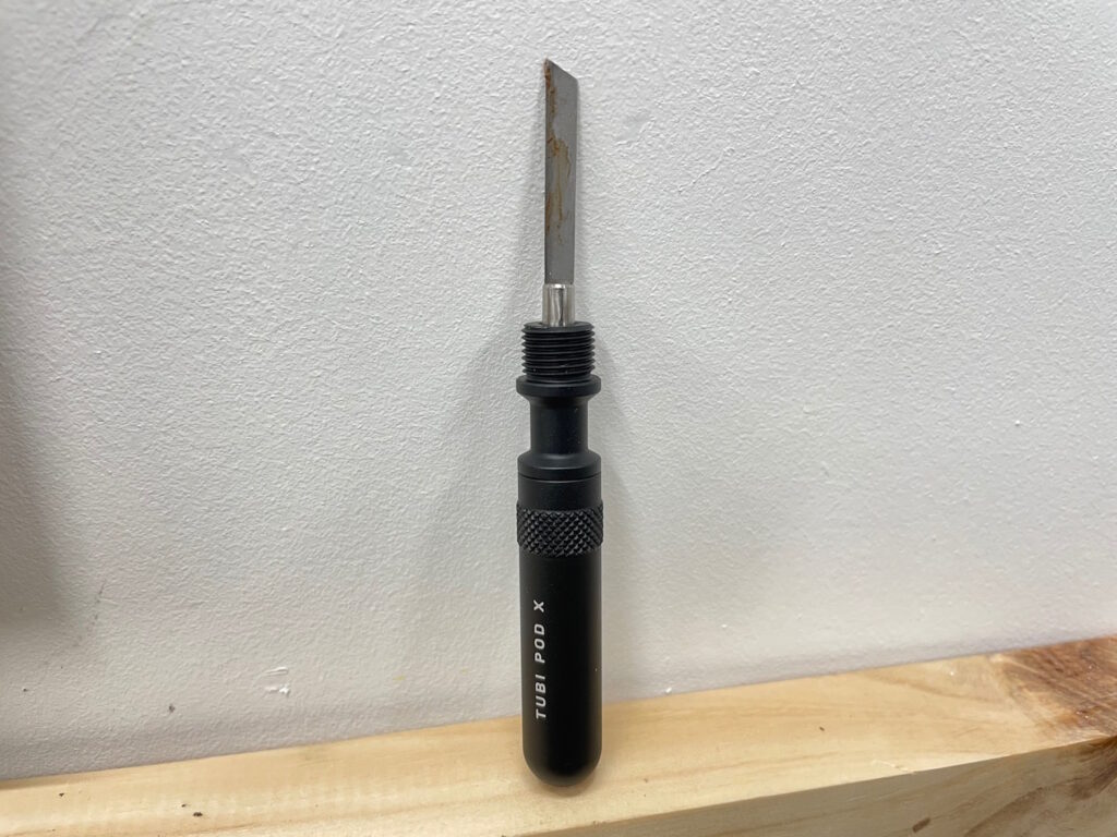 2021 Topeak Tubi Pod X knife.jpg