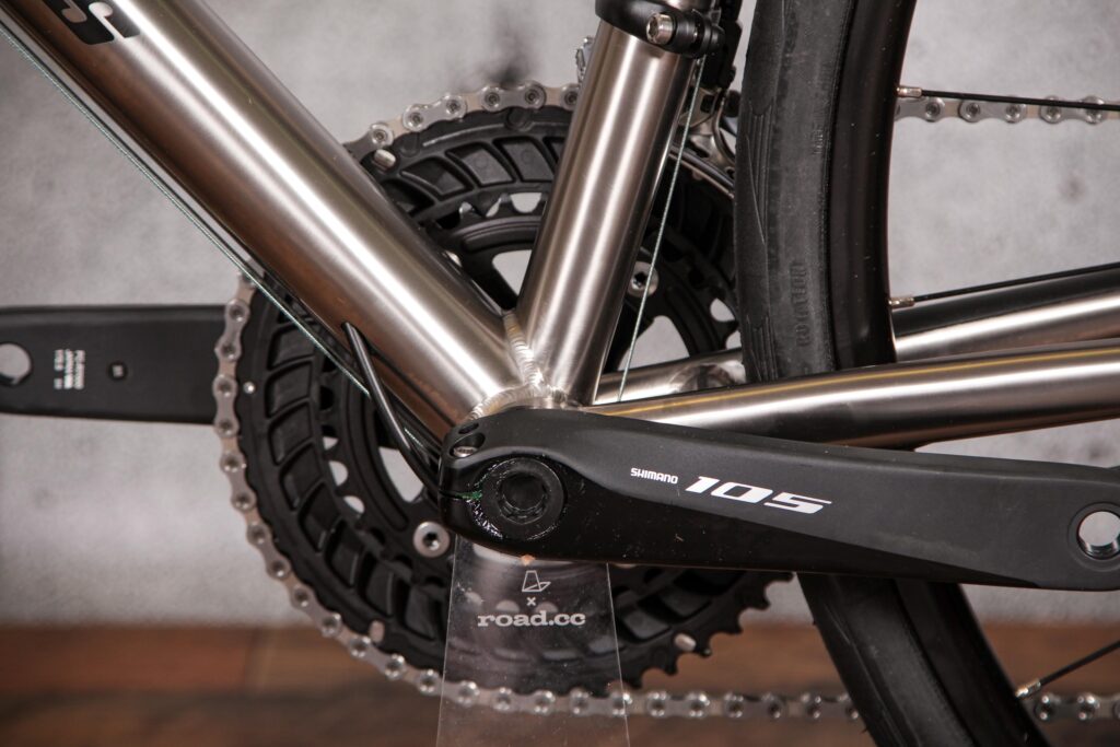 2021 Van Nicholas Ventus – bottom bracket.jpg
