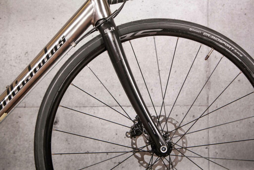 2021 Van Nicholas Ventus – fork.jpg