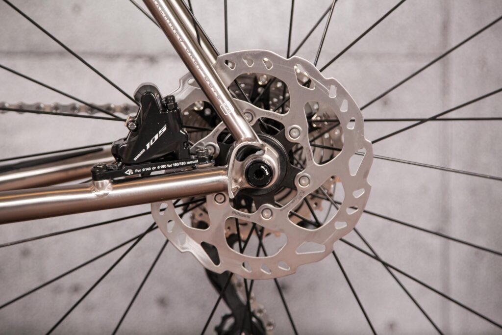 2021 Van Nicholas Ventus – rear disc brake.jpg