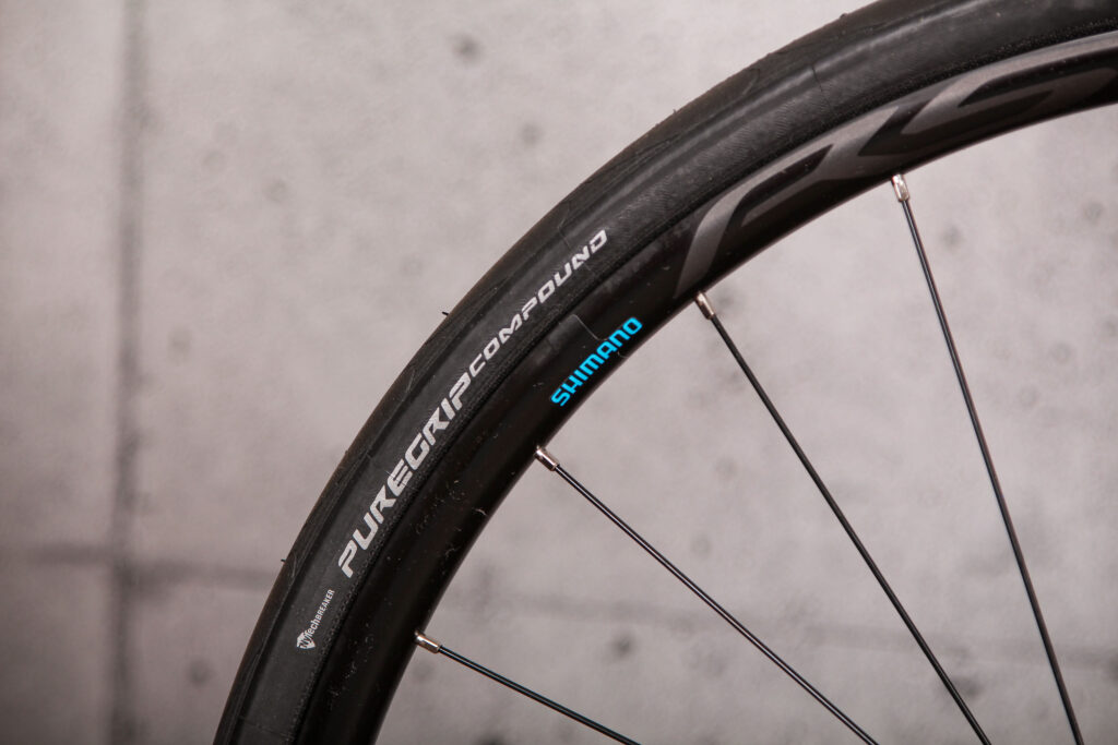 2021 Van Nicholas Ventus – tyre and rim.jpg