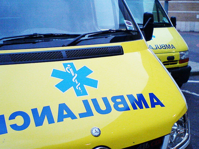 Ambulance bonnet (http://flickr.com/photos/gwire gwire)
