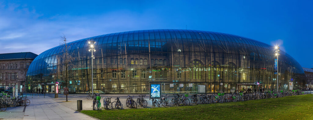 Bikes in Strasbourg licensed CC BY SA 3.0 by Diliff