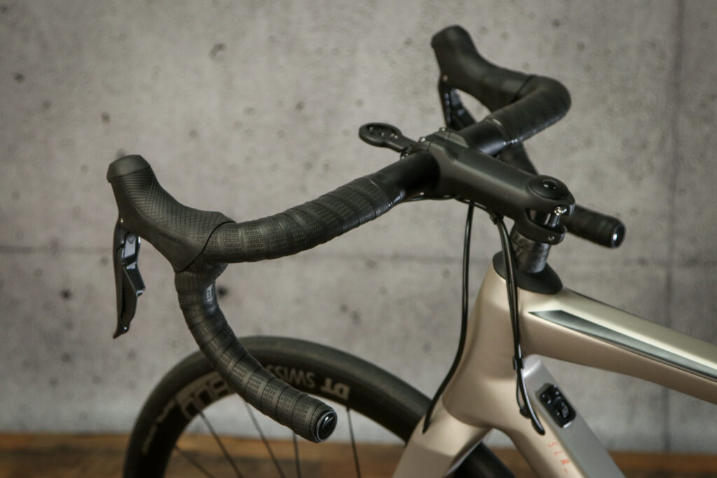 BMC TeamMachine SLR Two – bars.jpg