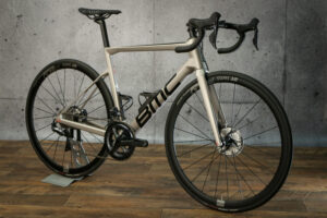 BMC TeamMachine SLR Two – full bike.jpg