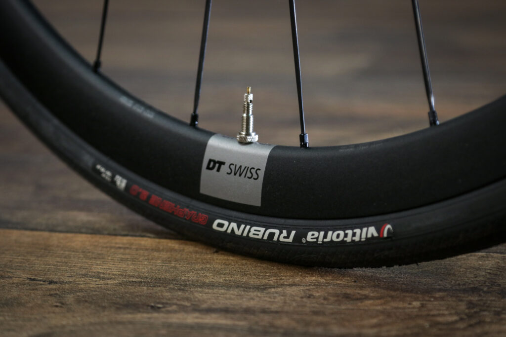 BMC TeamMachine SLR Two – rim and tyre.jpg