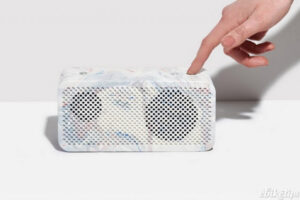 Gomi speaker