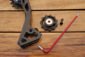 Replacing Jockey Wheels-3
