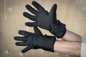 2021 Bontrager Velocis Winter glove.jpg