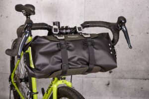 2021 Brooks Scape Handlebar Roll 1.jpg