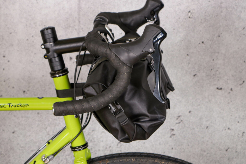 2021 Brooks Scape Handlebar Roll – from side.jpg