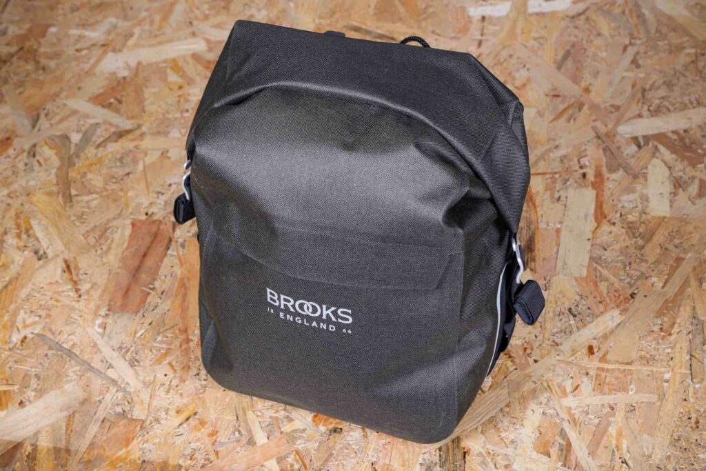 2021 Brooks Scape Pannier.jpg