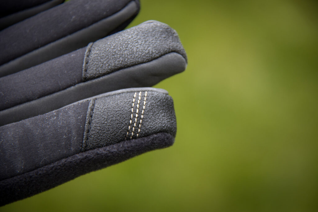 2021 Giro Candela 2 glove – fingers.jpg