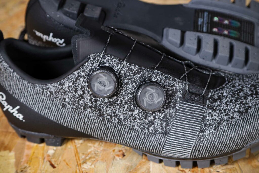 2021 Rapha Explore Powerweave Shoes – boa.jpg