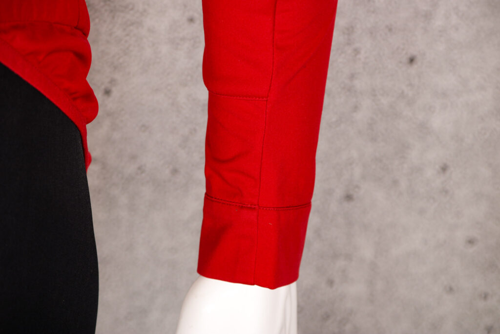2021 Rivelo Thorncombe Softshell Jacket – cuff.jpg