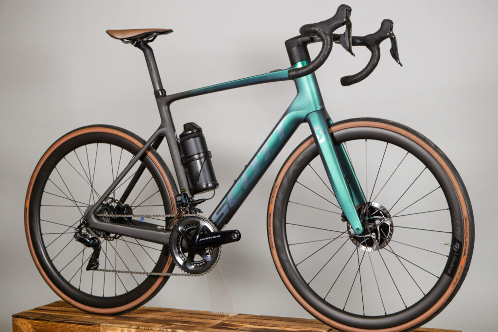 2021 Scott Addict eRide 2.jpg