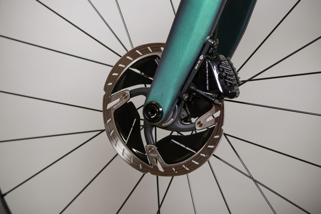 2021 Scott Addict eRide – front disc brake.jpg