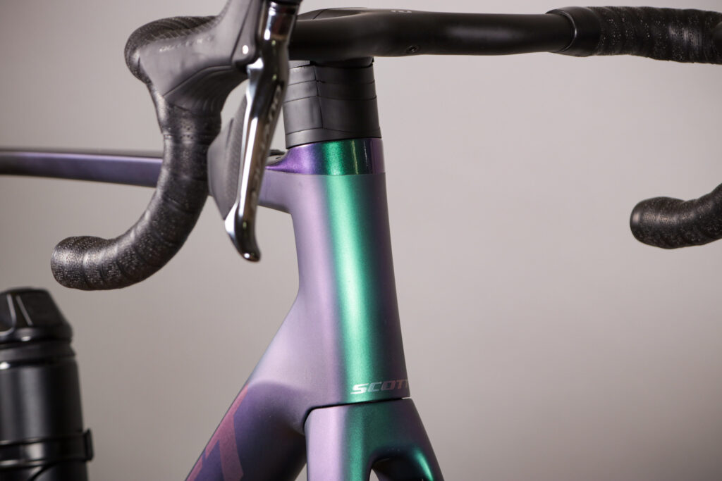 2021 Scott Addict eRide – head tube badge.jpg