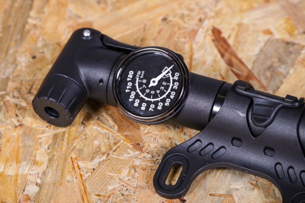 2021 Specialized Air Tool Switch Comp Pump – gauge.jpg