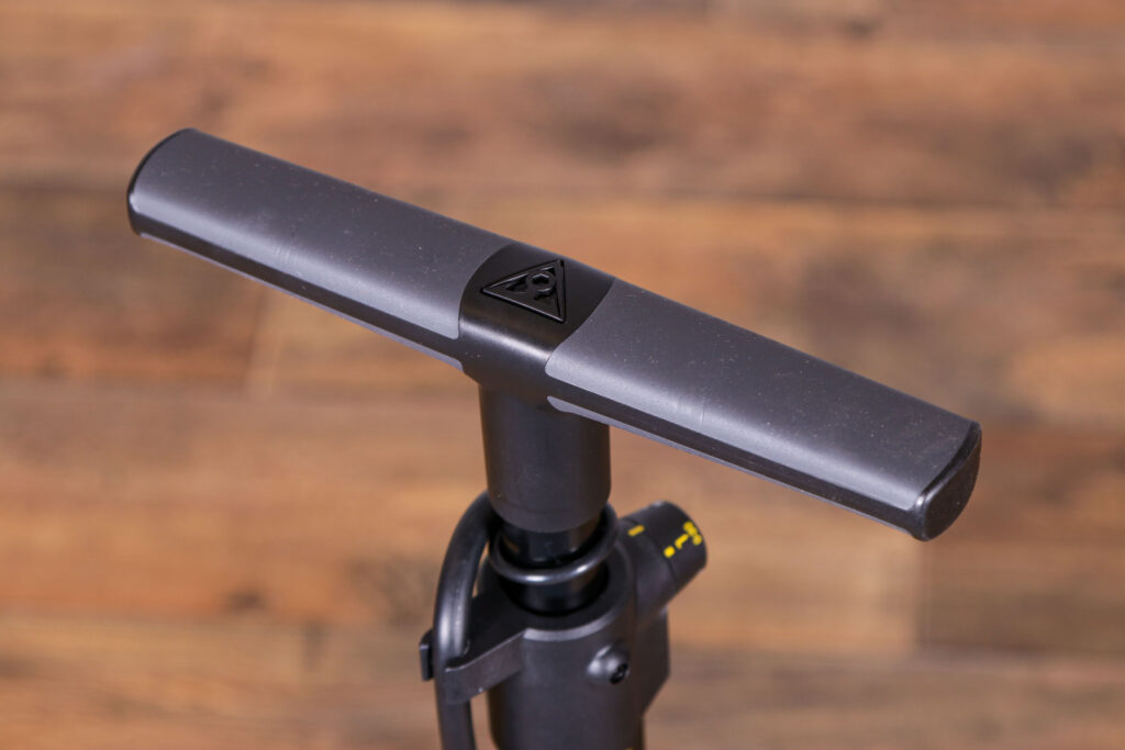 2021 Topeak JoeBlow Sport 2Stage – handle.jpg