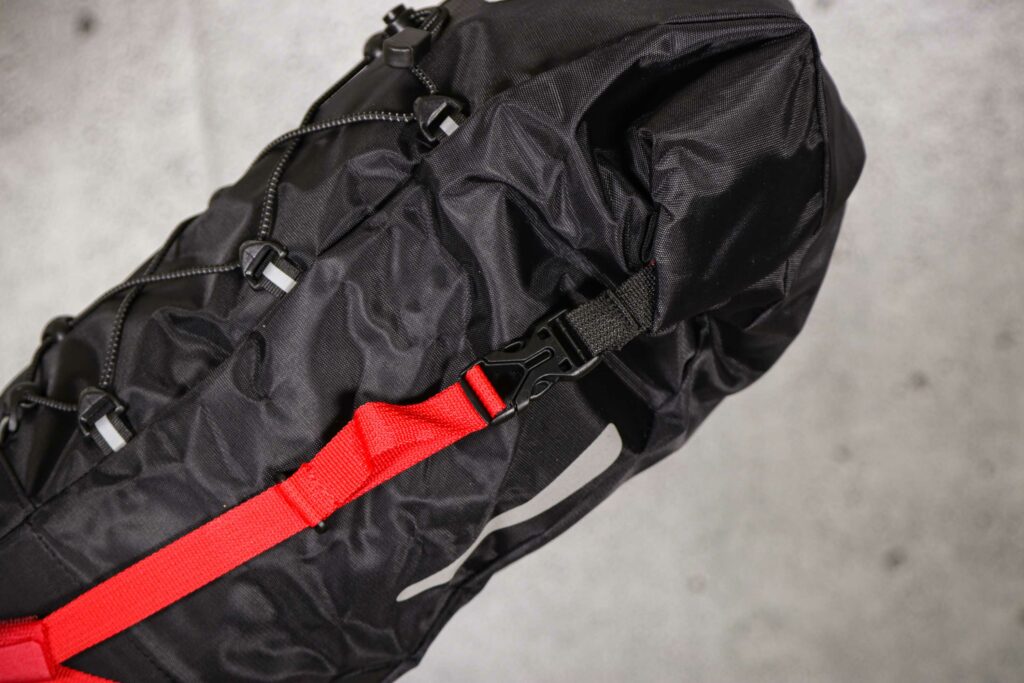 2021 Zefal Z Adventure R17 saddle bag – strap.jpg