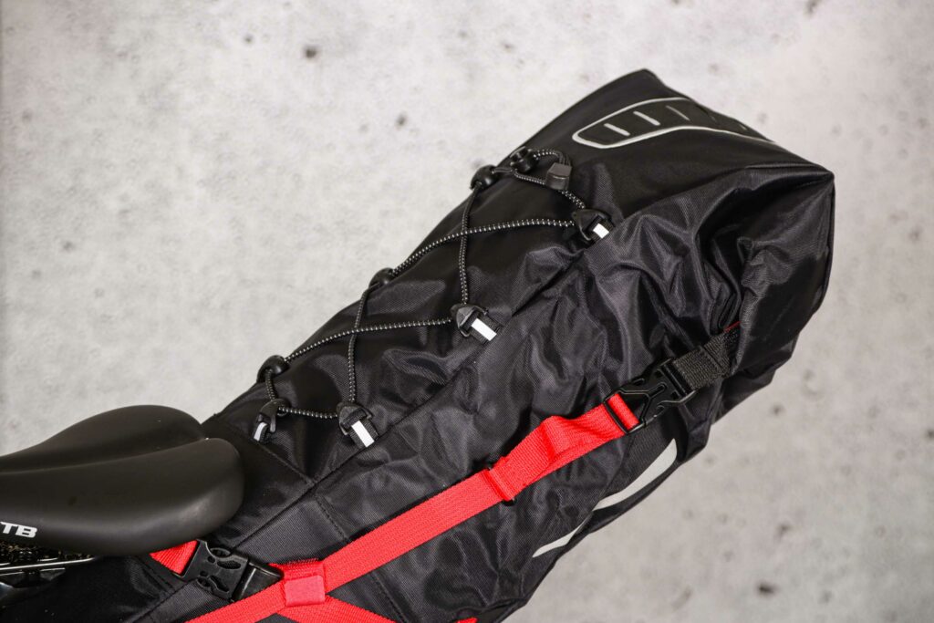 2021 Zefal Z Adventure R17 saddle bag – webbing.jpg
