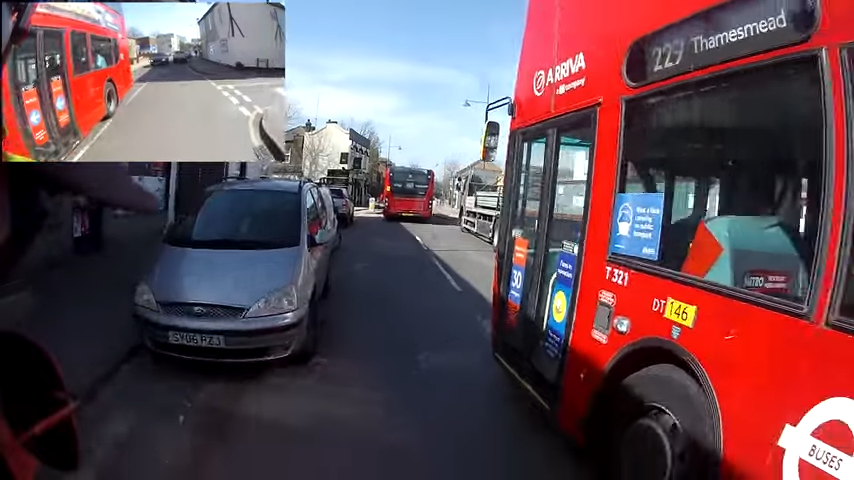 Two buses in SE London 0-19 screenshot