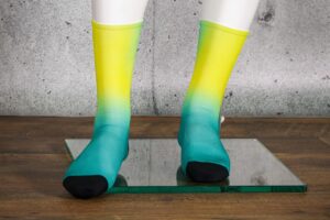2021 7 mesh Fading light sock 1.jpg