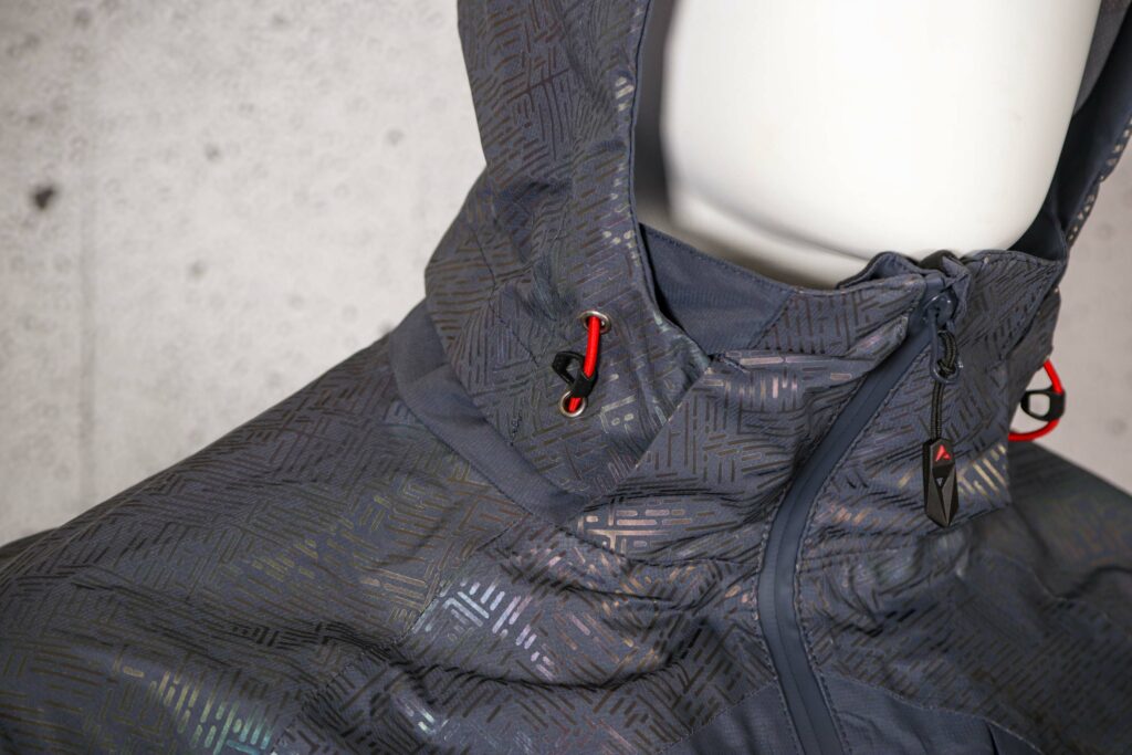 2021 Altura Nightvision Hurricane Waterproof Jacket – hood detail.jpg