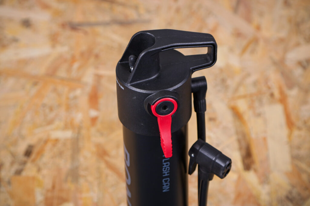 2021 Bontrager TLR Flash Can pump – top.jpg