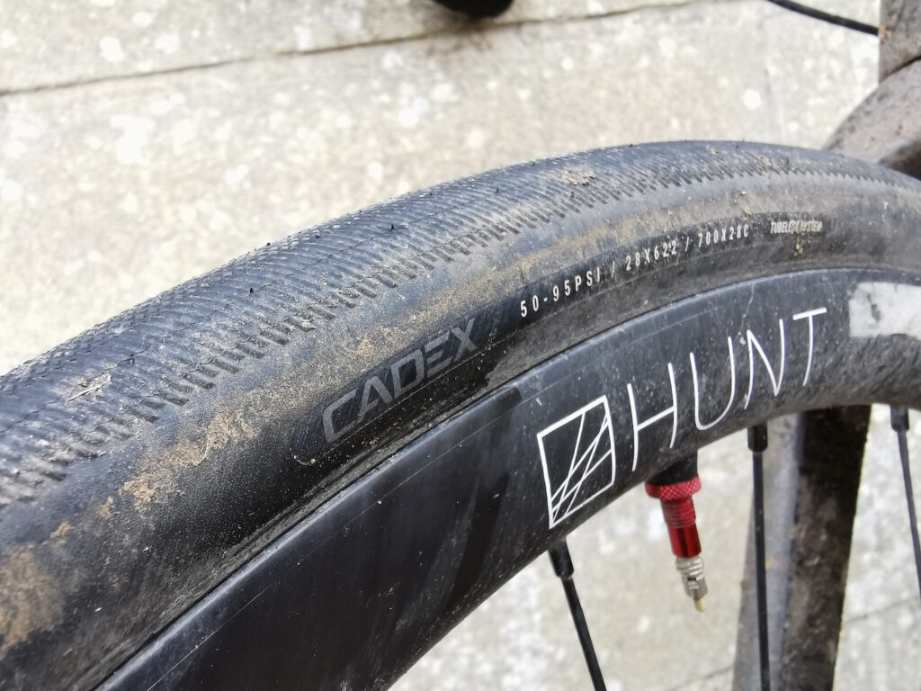 2021 Cadex Classics Tubeless 28 mounted 3.jpg