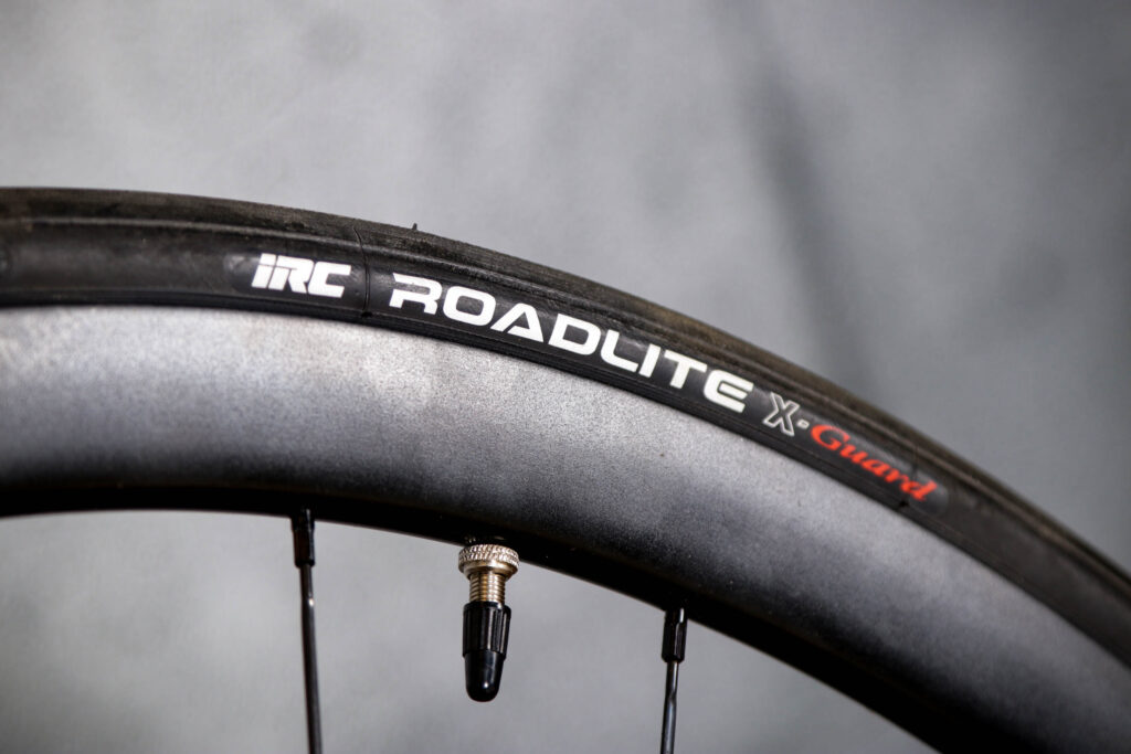 2021 IRC Roadlite X-guard tyre 25mm Clincher