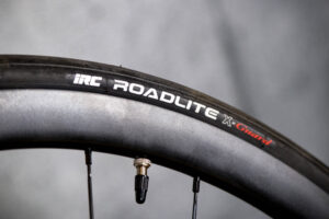 2021 IRC Roadlite X-guard tyre 25mm Clincher
