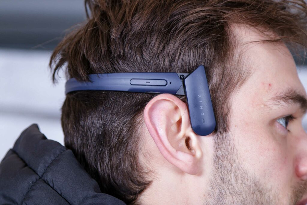 2021 Mu6 Ring Open-air Wireless Air Conduction Sports Headphone – worn 2.jpg