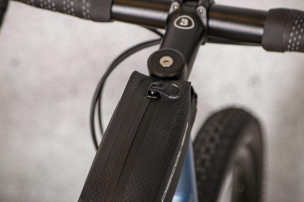 2021 PRO Discover Team Top Tube Bag – zip.jpg