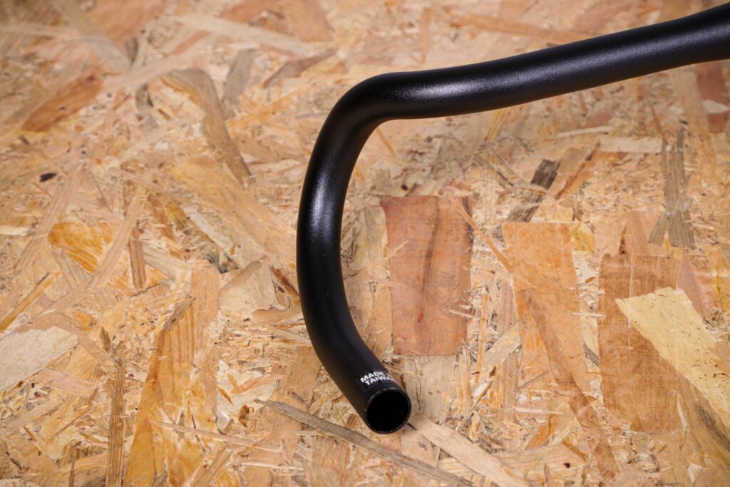 2021 Salsa Cowchipper Drop Bar – drop rear.jpg