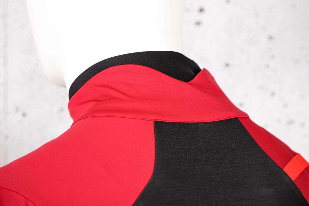 2021 Sportful Fiandre Pro Medium Jacket – collar back.jpg