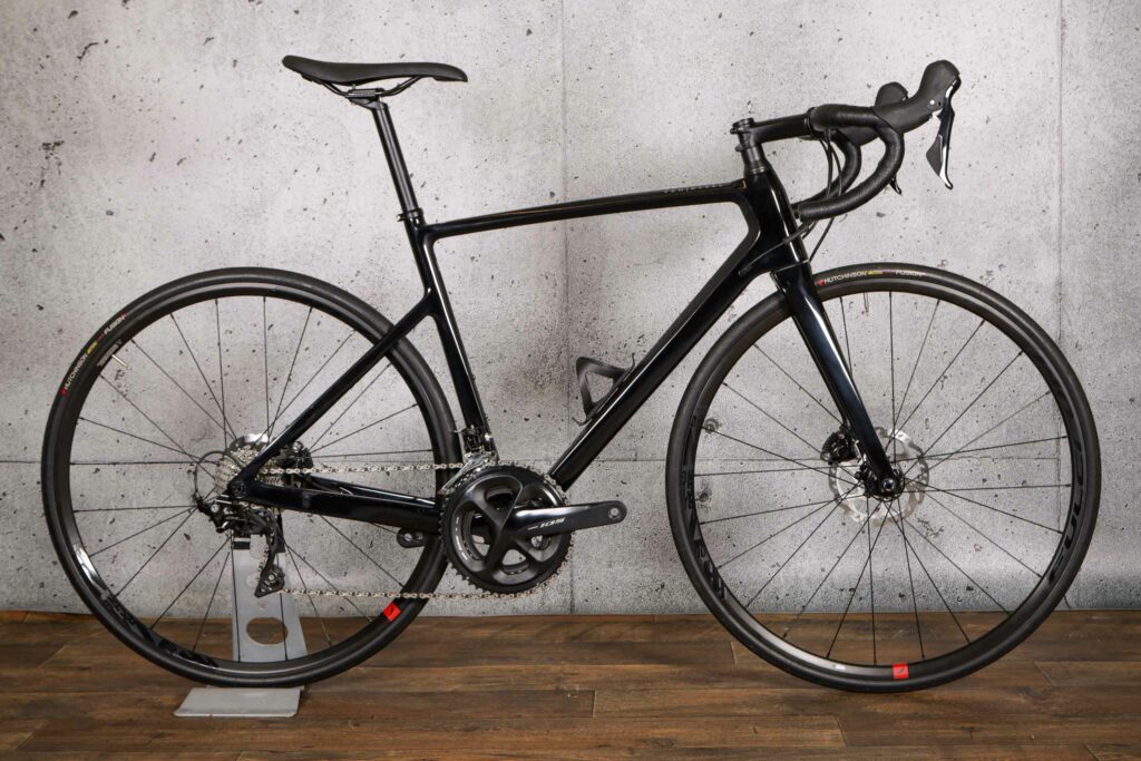 2021 Van Rysel EDR CF 105 Disc Road.jpg