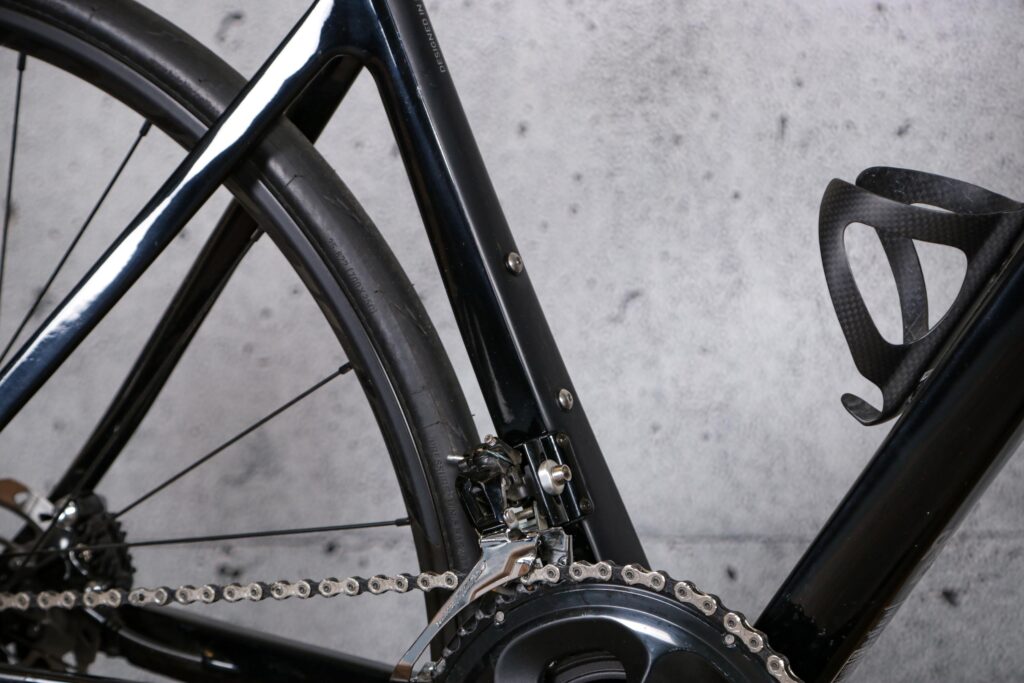 2021 Van Rysel EDR CF 105 Disc Road – bosses.jpg