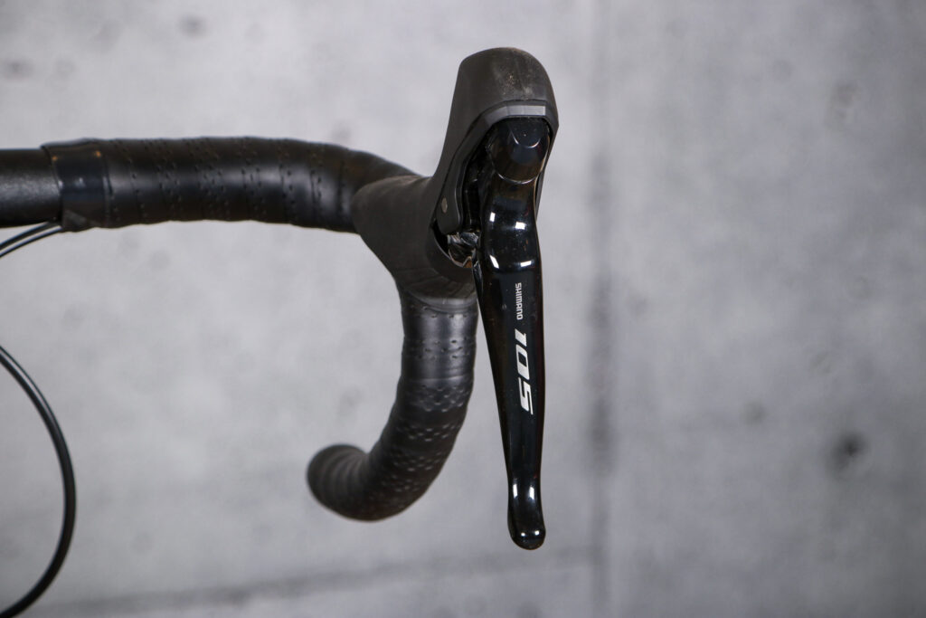 2021 Van Rysel EDR CF 105 Disc Road – lever.jpg