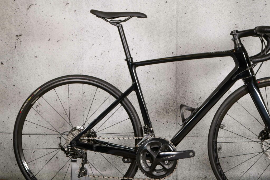 2021 Van Rysel EDR CF 105 Disc Road – rear.jpg