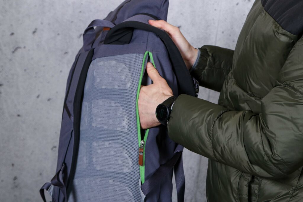 2021 Vulpine City Backpack – laptop sleeve access.jpg