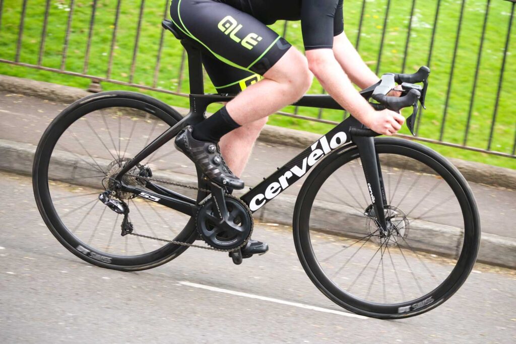 Cervelo S5 Ultegra Di2 Disc – riding 1