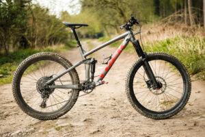 Trek Remedy 7 Detail whole bike 1