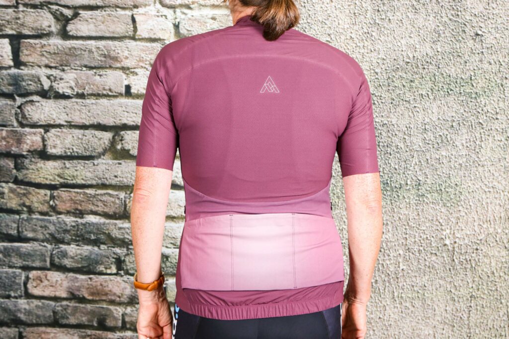 2020 7Mesh Skyline Jersey Womens – back.jpg
