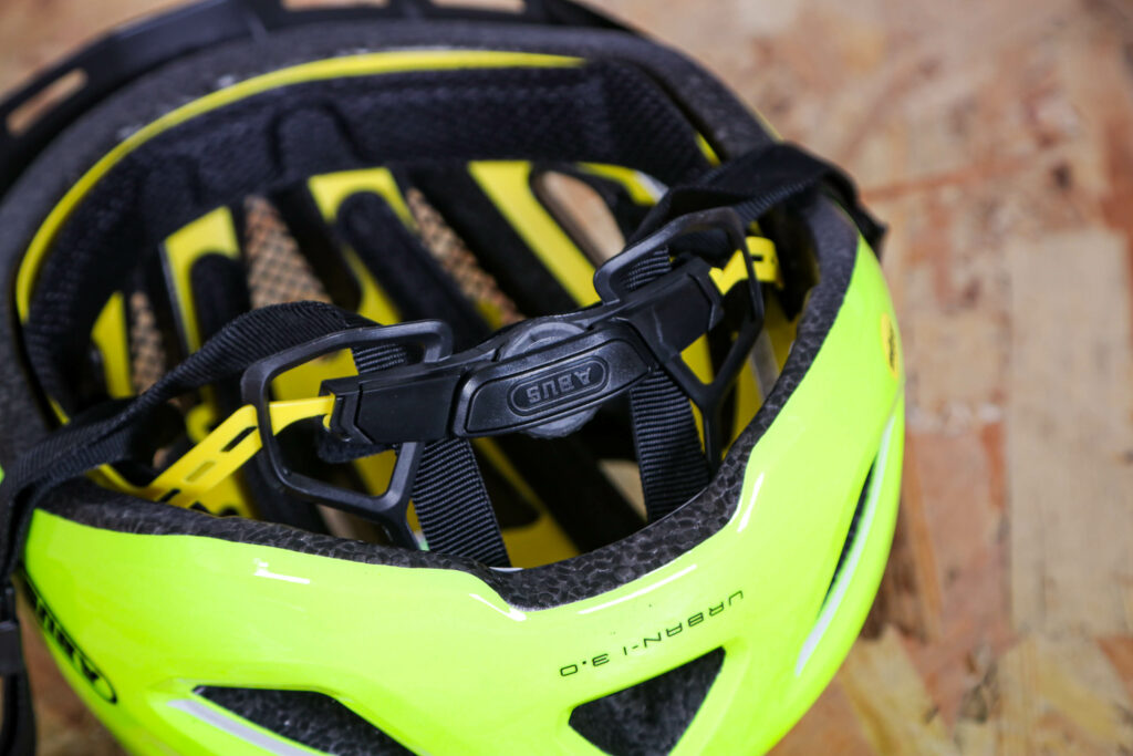2021 Abus Urban-I 3.0 MIPS – tension system.jpg