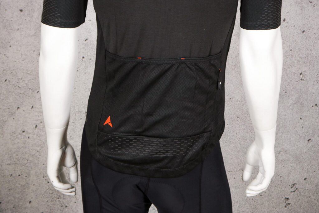 2021 Altura Endurance Men’s Short Sleeve Jersey – pockets.jpg
