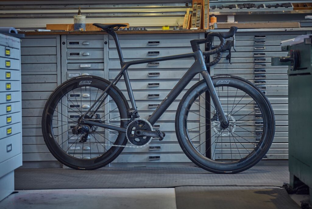 2021 Canyon Ultimate CF SLX Ltd Artist Edition Erik Spiekermann – 20.jpeg