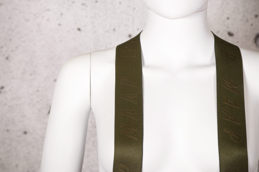 2021 MAAP Women’s Team Bib Evo – straps.jpg